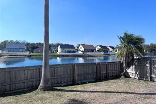 7011 49th Pl E, Palmetto, FL 34221 - Photo 14