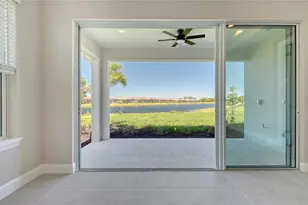 16139 Isola Pl, Bradenton, FL 34211 - Photo 10