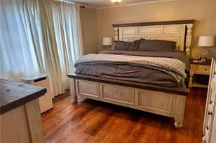 86 Anclote Rd, Tarpon Springs, FL 34689 - Photo 12