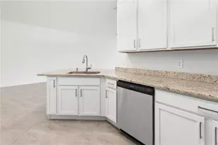 15978 Clear Skies Pl, Bradenton, FL 34211 - Photo 8