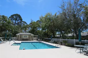 7193 W Country Club Dr N, Sarasota, FL 34243 - Photo 24