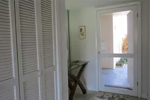 7193 W Country Club Dr N, Sarasota, FL 34243 - Photo 20