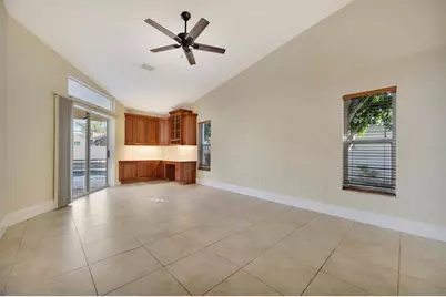 4851 Wood Pointe Way, Sarasota, FL 34233 - Photo 20