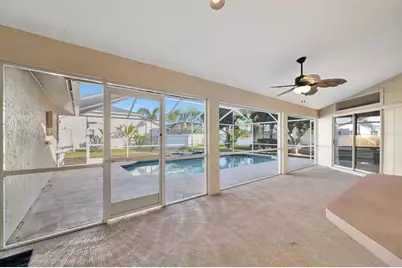 4851 Wood Pointe Way, Sarasota, FL 34233 - Photo 14