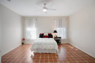 1410 Maseno Dr, Venice, FL 34292 - Photo 10