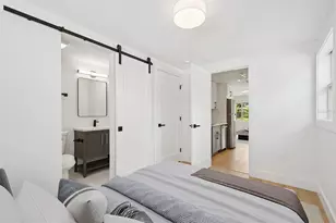 2655 Bay St, Sarasota, FL 34237 - Photo 24