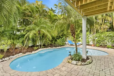 302 62nd Street, Holmes Beach, FL 34217 - Photo 36