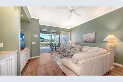 9447 Forest Hills Circle, Sarasota, FL 34238 - Photo 10