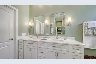 9447 Forest Hills Circle, Sarasota, FL 34238 - Photo 38