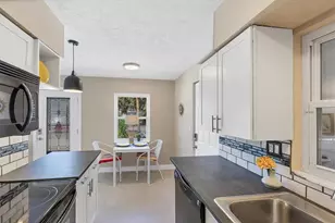 2111 Vinson Ave, Sarasota, FL 34232 - Photo 16