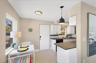 2111 Vinson Ave, Sarasota, FL 34232 - Photo 14