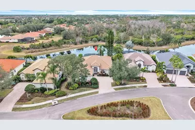 7626 Desert Inn Way, Lakewood Ranch, FL 34202 - Photo 4