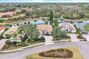 7626 Desert Inn Way, Lakewood Ranch, FL 34202 - Photo 4