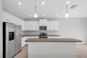 4654 Woodbrook Dr, Sarasota, FL 34243 - Photo 6