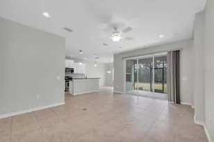 4654 Woodbrook Dr, Sarasota, FL 34243 - Photo 4
