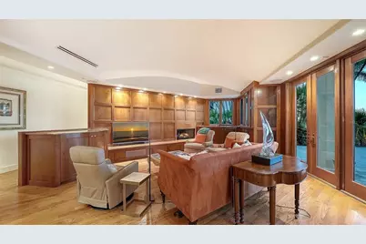 316 W Royal Flamingo Drive, Sarasota, FL 34236 - Photo 16