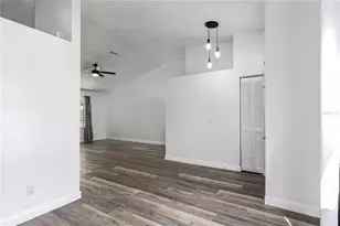 6201 63rd Ave E, Palmetto, FL 34221 - Photo 8