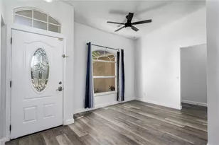 6201 63rd Ave E, Palmetto, FL 34221 - Photo 10