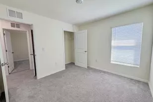 5018 Granite Dust Pl, Palmetto, FL 34221 - Photo 8