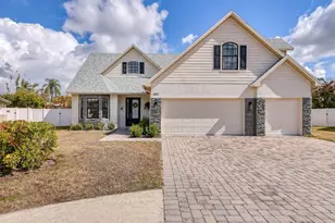 6813 Short Creek Ln, Sarasota, FL 34240 - Photo 1