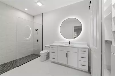 7796 Alister Mackenzie Drive, Sarasota, FL 34240 - Photo 32