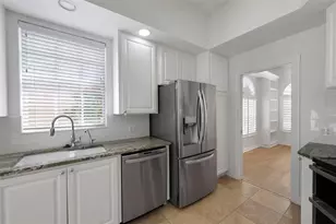 5779 Wilena Pl, Sarasota, FL 34238 - Photo 8