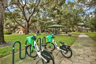 911 29th St N, Saint Petersburg, FL 33713 - Photo 38