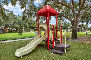 911 29th St N, Saint Petersburg, FL 33713 - Photo 36