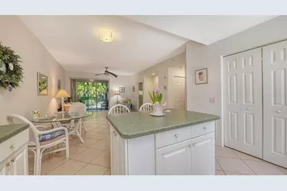 4205 Castlebridge Lane #1112, Sarasota, FL 34238 - Photo 14