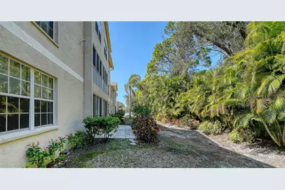 4205 Castlebridge Lane #1112, Sarasota, FL 34238 - Photo 32