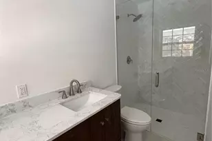 2724 Monterey St, Sarasota, FL 34231 - Photo 6