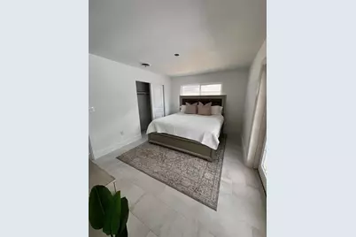 2724 Monterey Street, Sarasota, FL 34231 - Photo 8