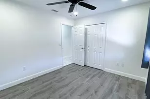 1551 N Conrad Ave, Sarasota, FL 34237 - Photo 14