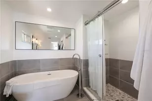 3908 Bayside Dr, Bradenton, FL 34210 - Photo 20