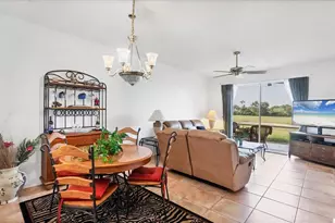 9610 Club S Cir, Sarasota, FL 34238 - Photo 8