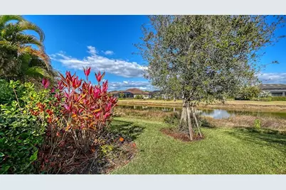 12028 Legacy Estates Boulevard, Sarasota, FL 34238 - Photo 36