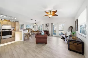 2112 Avenue B, Bradenton Beach, FL 34217 - Photo 10