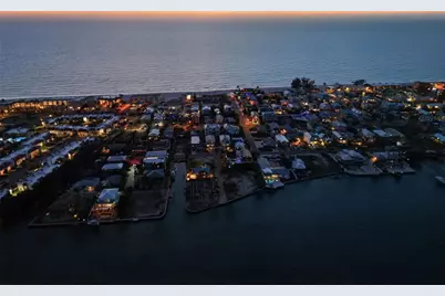 2112 Avenue B, Bradenton Beach, FL 34217 - Photo 42