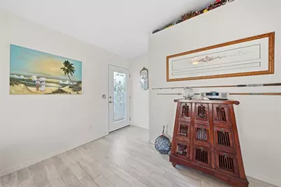 2112 Avenue B, Bradenton Beach, FL 34217 - Photo 10