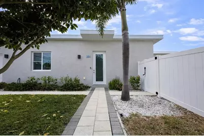 4524 Riverwood Avenue, Sarasota, FL 34231 - Photo 2