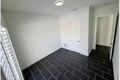 4524 Riverwood Avenue, Sarasota, FL 34231 - Photo 24