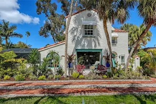 547 N Shore Dr, Sarasota, FL 34234 - Photo 2