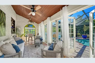 547 N Shore Drive, Sarasota, FL 34234 - Photo 22