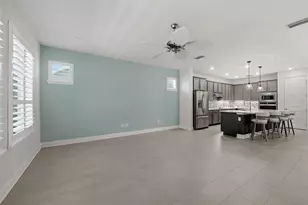 2535 Fireflag Ln, Sarasota, FL 34232 - Photo 10