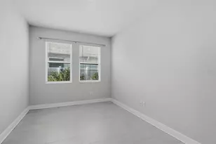2535 Fireflag Ln, Sarasota, FL 34232 - Photo 14