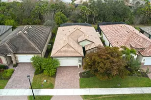 11992 Blazing Star Dr, Venice, FL 34293 - Photo 2