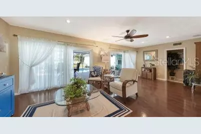 844 Magellan Drive, Sarasota, FL 34243 - Photo 10