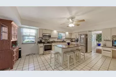 844 Magellan Drive, Sarasota, FL 34243 - Photo 12