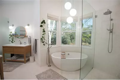 4586 Del Sol Boulevard S, Sarasota, FL 34243 - Photo 18