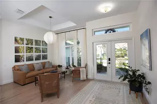 4586 Del Sol Blvd S, Sarasota, FL 34243 - Photo 12